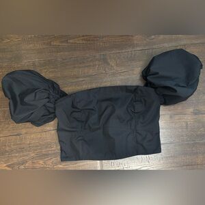 Abercrombie & Fitch Black Puff Sleeve cropped Blouse